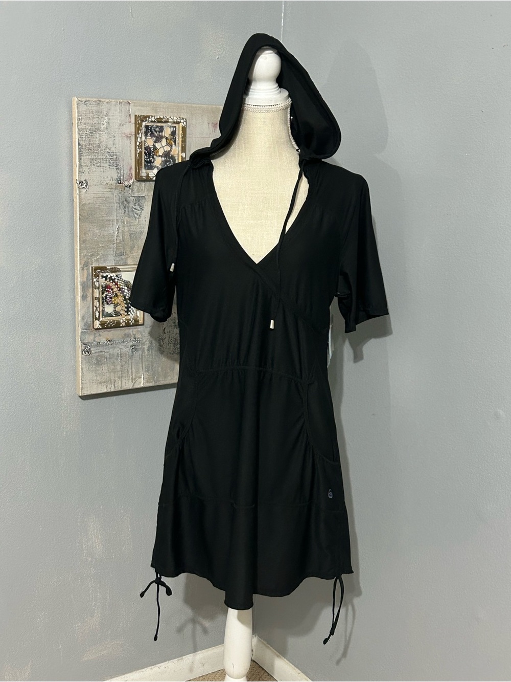 Women’s Black Hooded Exercise Top